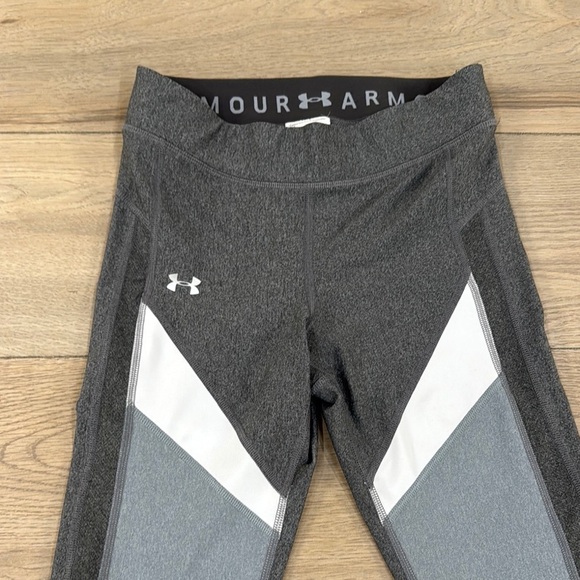 Under Armour Women’s Gray and White Compression Performance Colorblock Leggings - Picture 3 of 9
